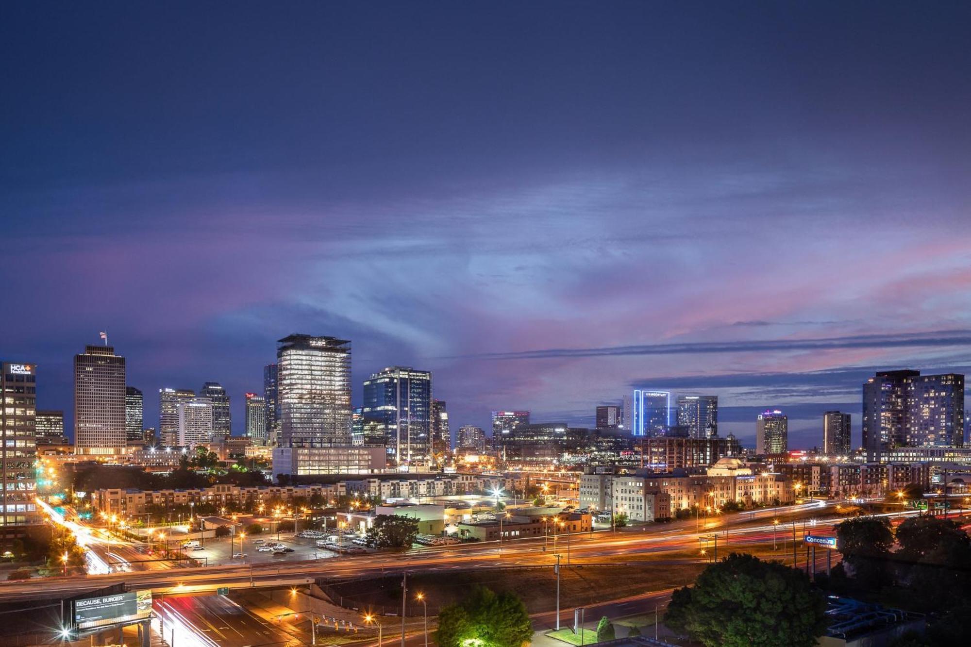 Towneplace Suites By Marriott Nashville Midtown Екстериор снимка