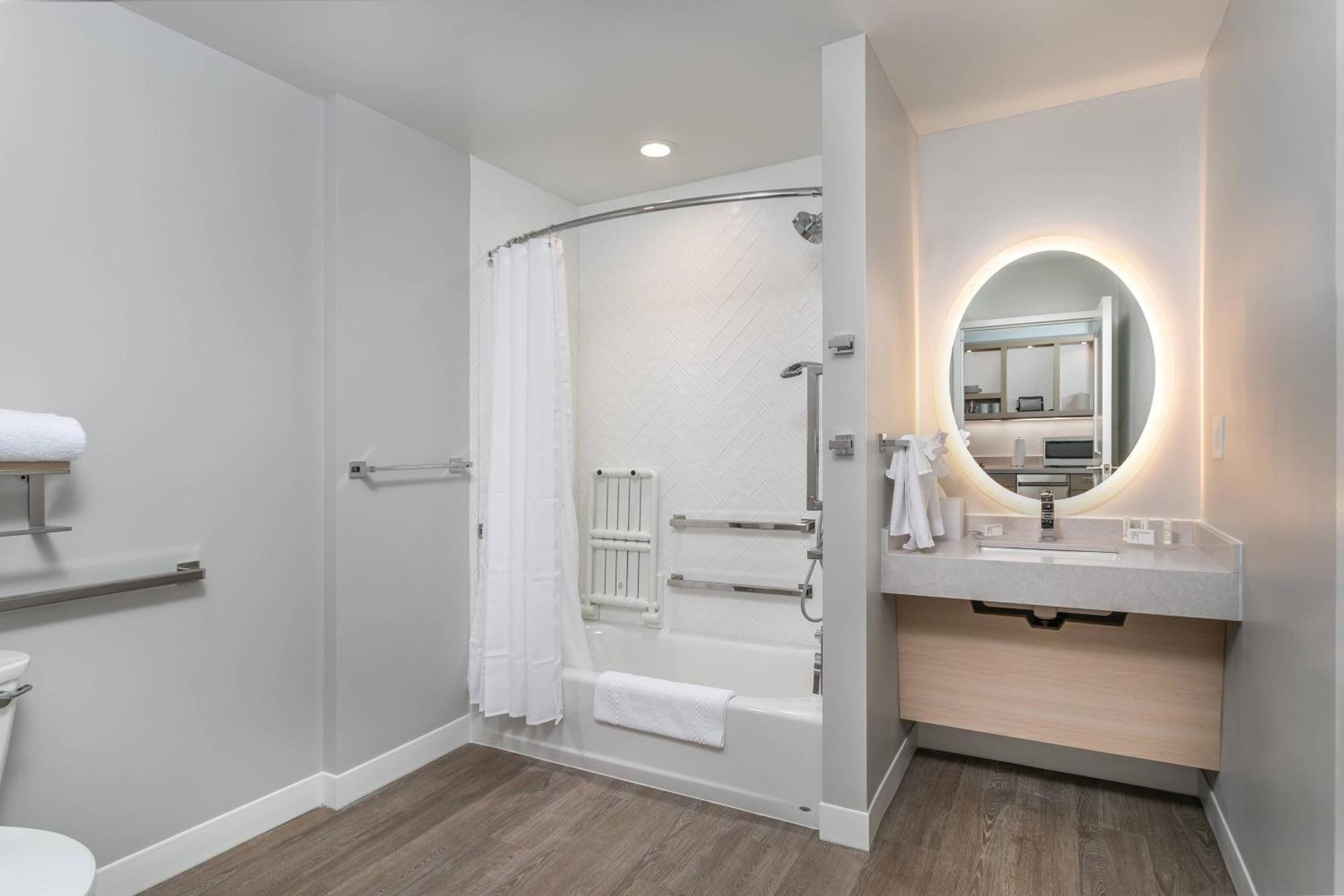 Towneplace Suites By Marriott Nashville Midtown Екстериор снимка