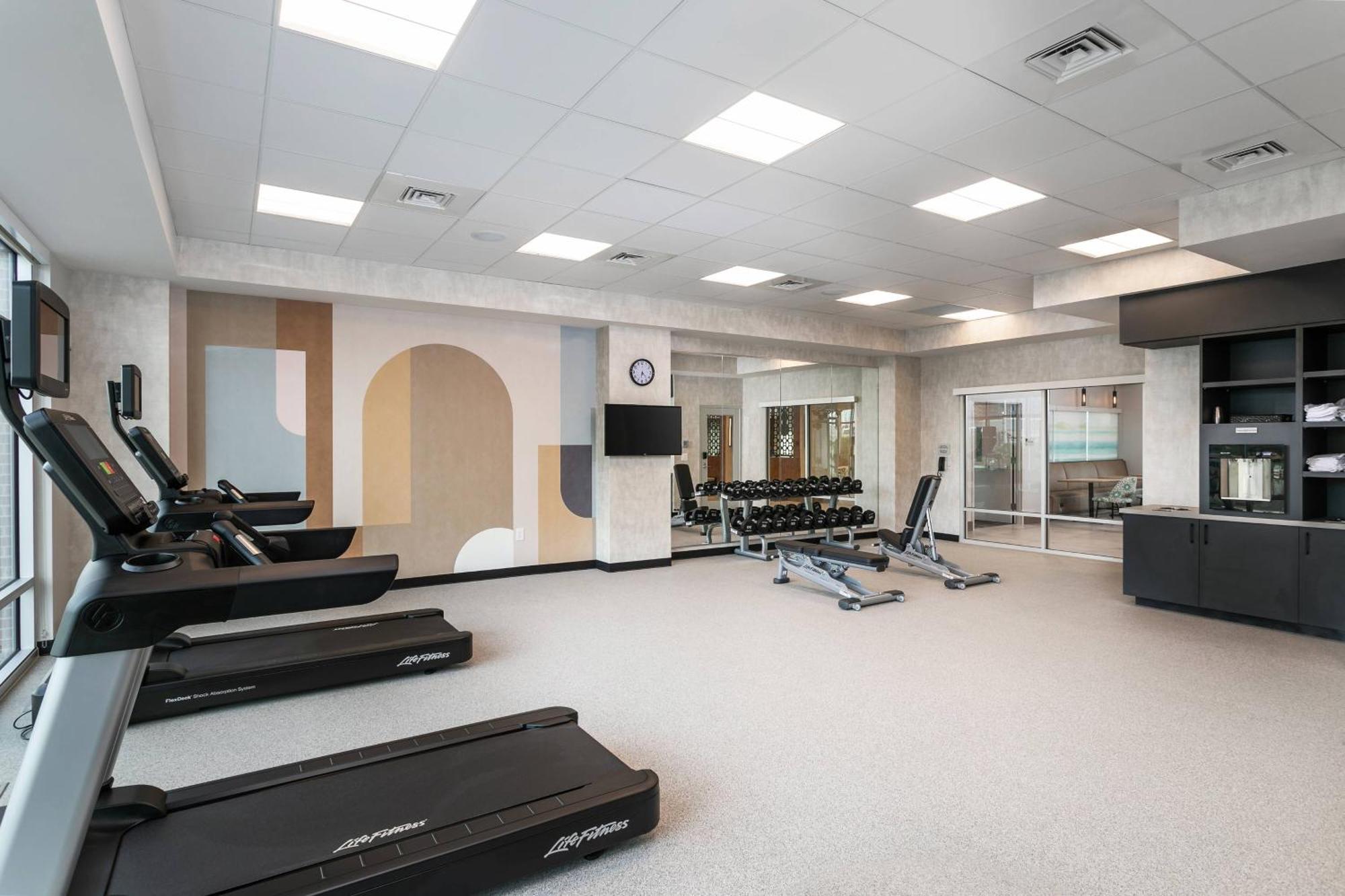 Towneplace Suites By Marriott Nashville Midtown Екстериор снимка