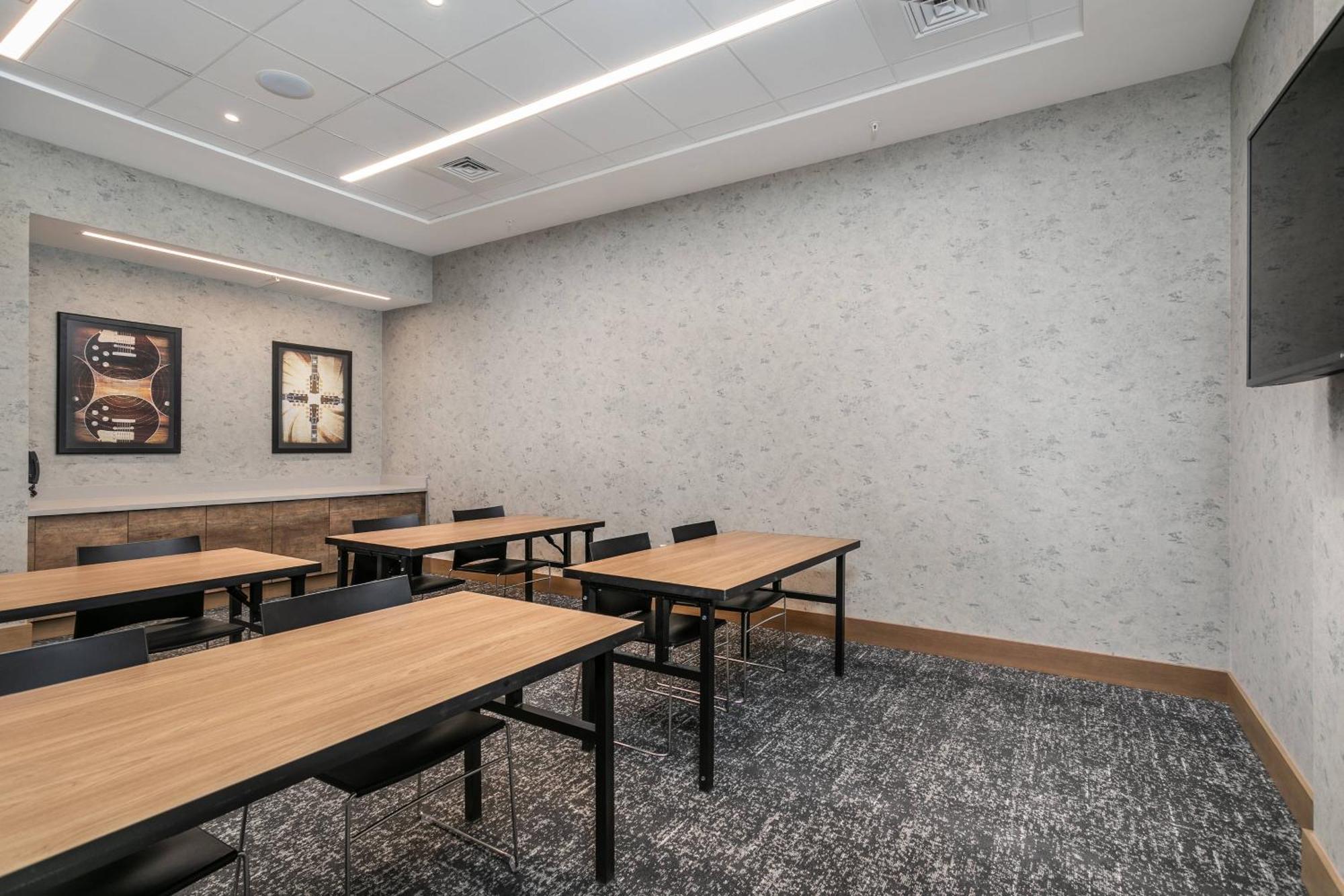 Towneplace Suites By Marriott Nashville Midtown Екстериор снимка